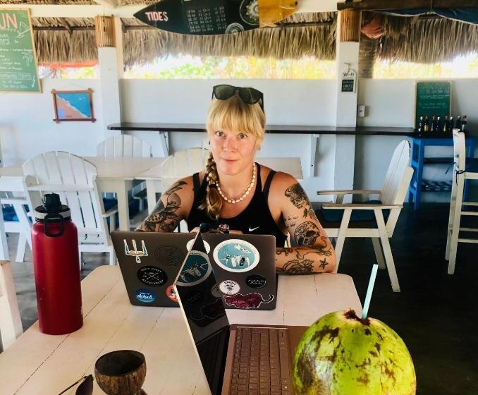 הוסטל The Spot   Beachfront Sports Pousada