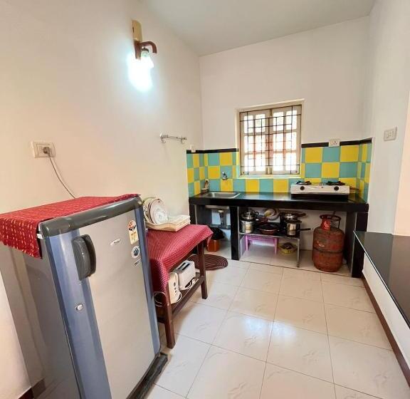 پانسیون Skyview Villa