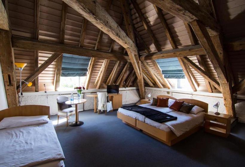 הוסטל Auberge Communale Chez Yann