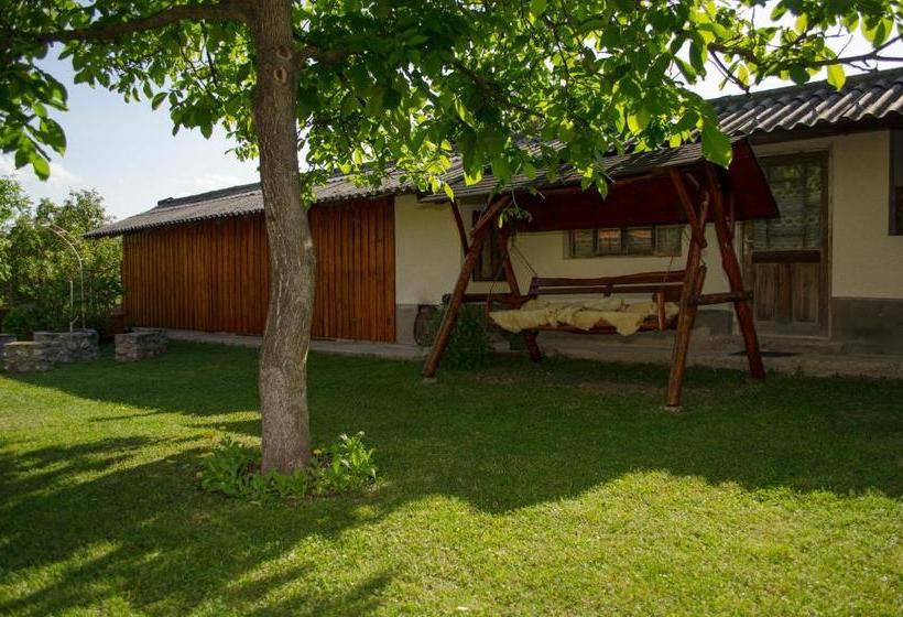 بنسيون Apátságúti Vendégház