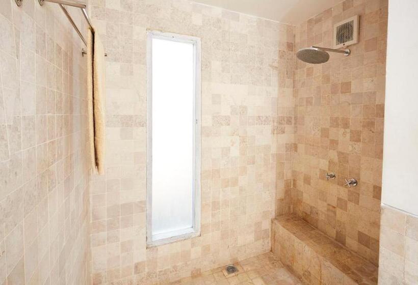 پانسیون Blue Marlin Dive Gili Air