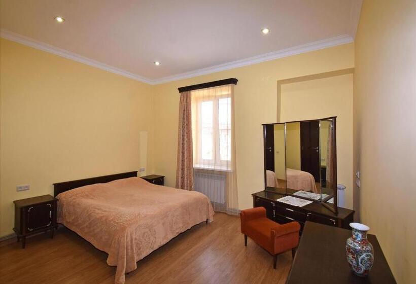 پانسیون Guest House Arsan