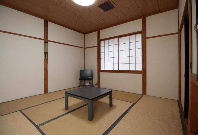 بنسيون Minshuku Yoshinoya