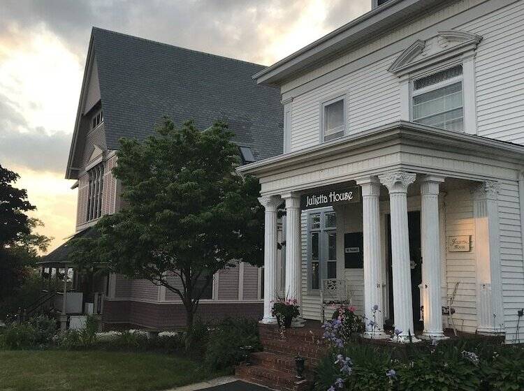 펜션 The Julietta House