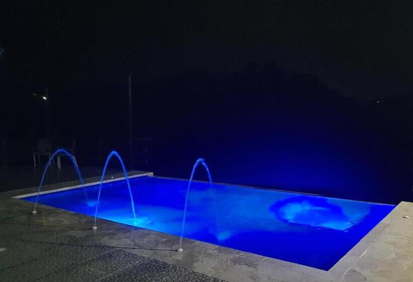 پانسیون Campestre El Triunfo