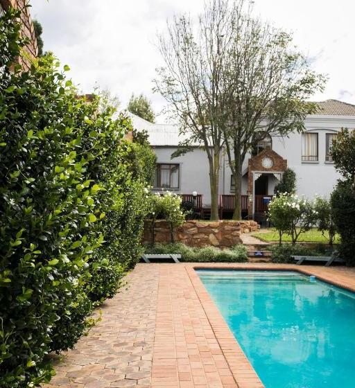 بنسيون Van Dykshuis Guest House