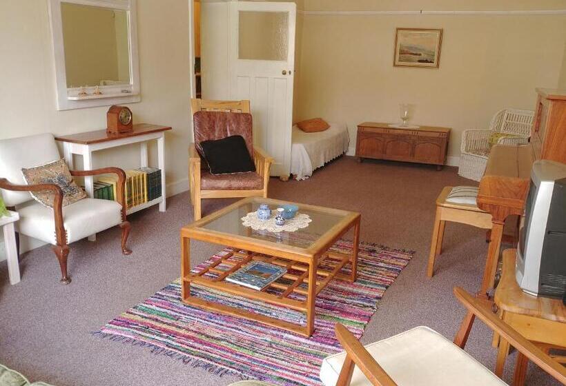 פנסיון Sons Of The King Guest House