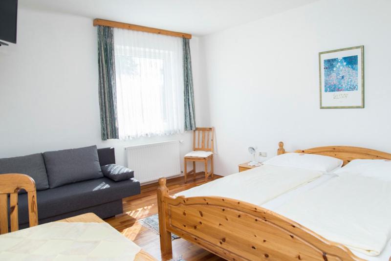 ユースホステル Gasthaus Zur Waldschenke