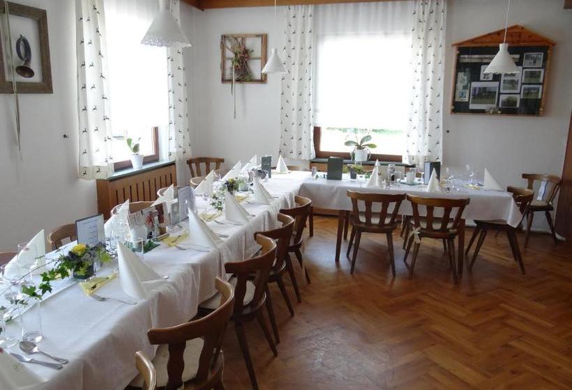 ユースホステル Gasthaus Zur Waldschenke