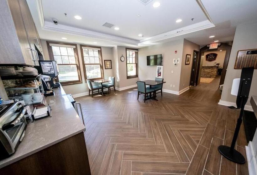 호스텔 The Inn At Shattuck   St. Mary S