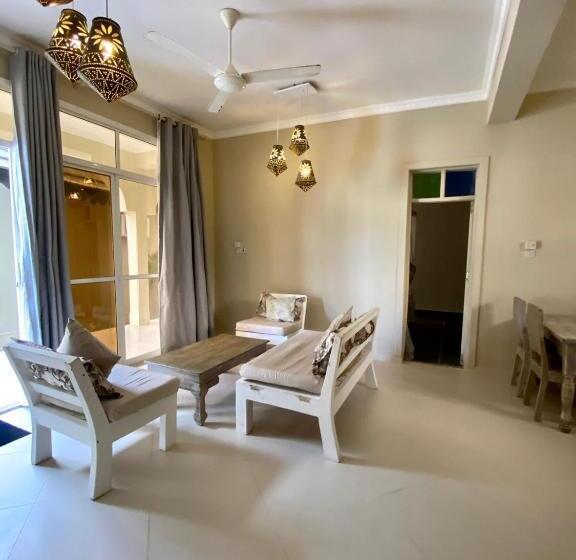 בית מלון כפרי Paje Beach Apartments &