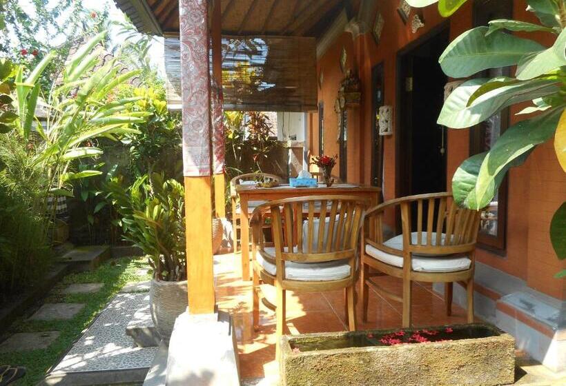펜션 Cegeng Lestari Guest House