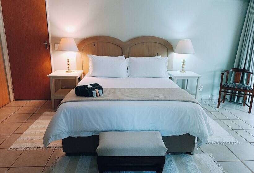 פנסיון Pecan Farm Guesthouse