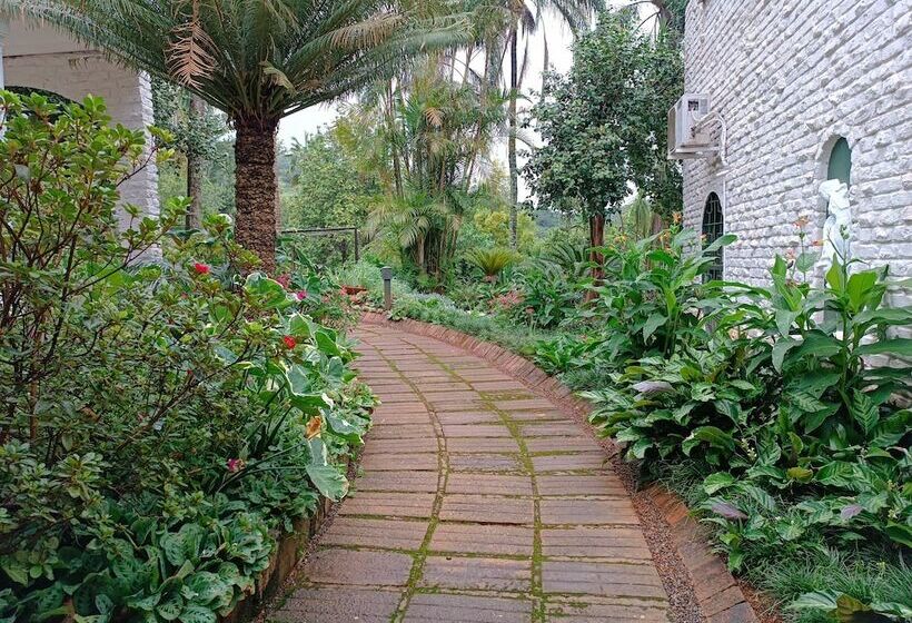 פנסיון Pecan Farm Guesthouse