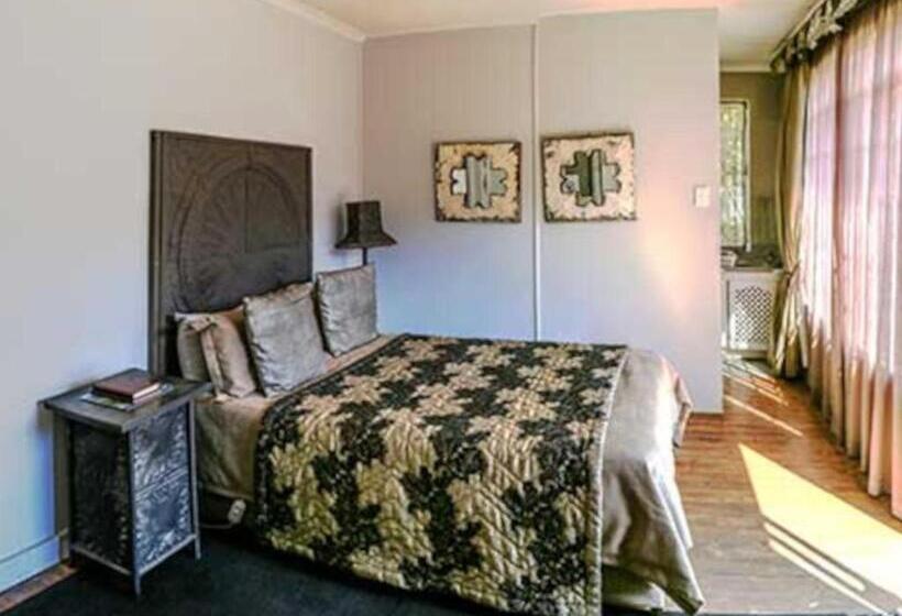 פנסיון The Green Acorn Guest House