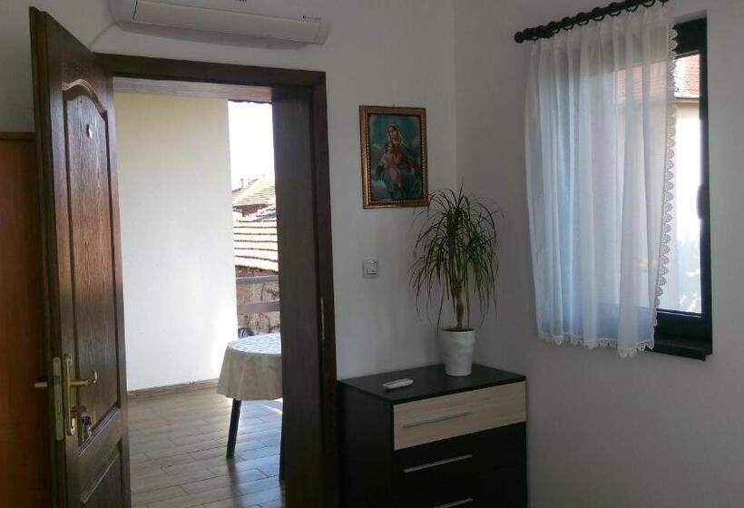 بنسيون Bobekova Kashta