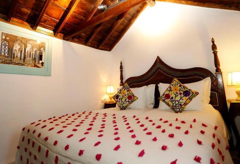 پانسیون Riad Cherifa