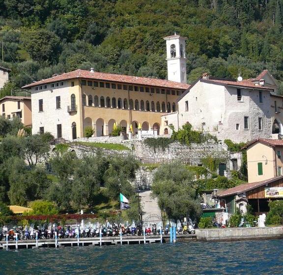 Отель Castello Oldofredi