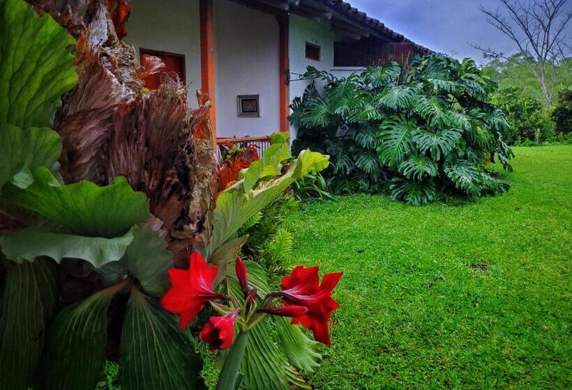 هتل Hacienda El Samán