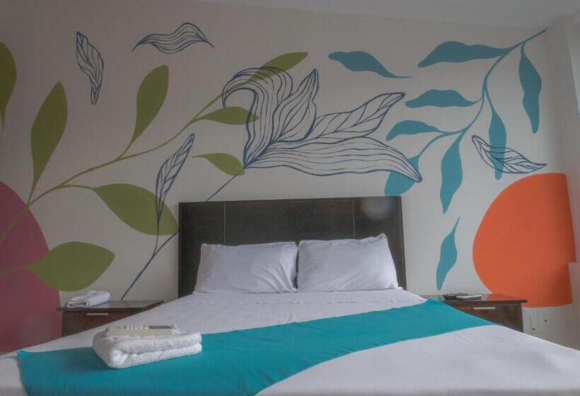 هتل Margaritas Palace