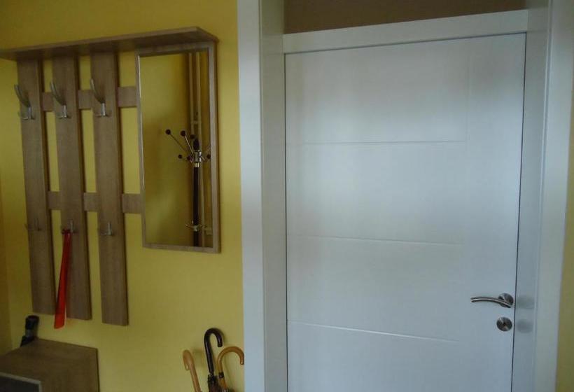 پانسیون Apartments Villa Svetlana