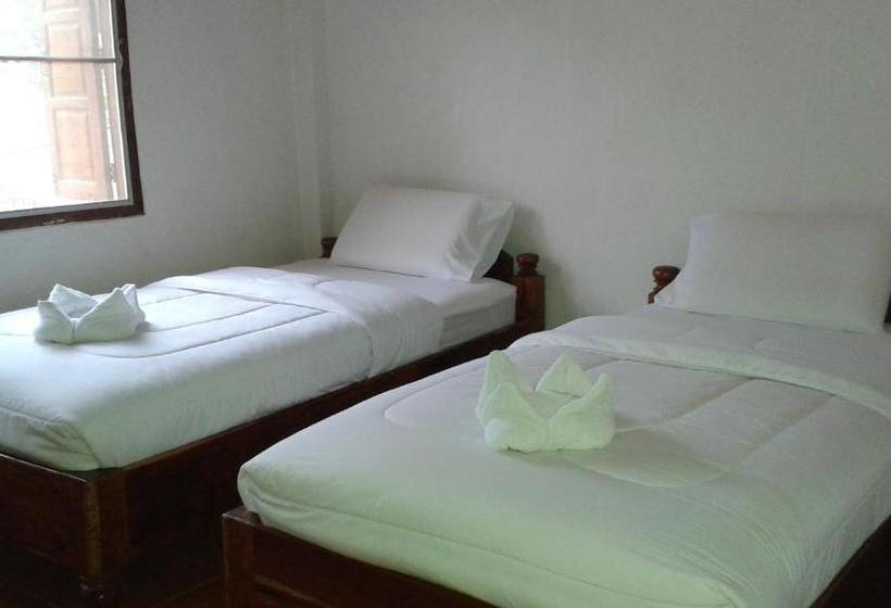 ペンション Phonephithak Guesthouse