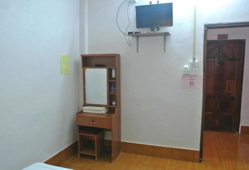 ペンション Phonephithak Guesthouse