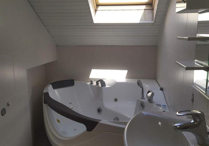 پانسیون Rooms Green Set