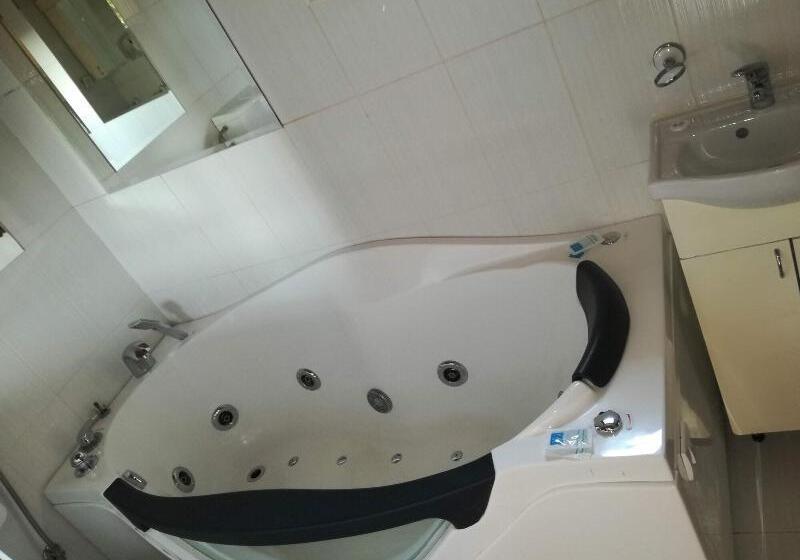 پانسیون Rooms Green Set