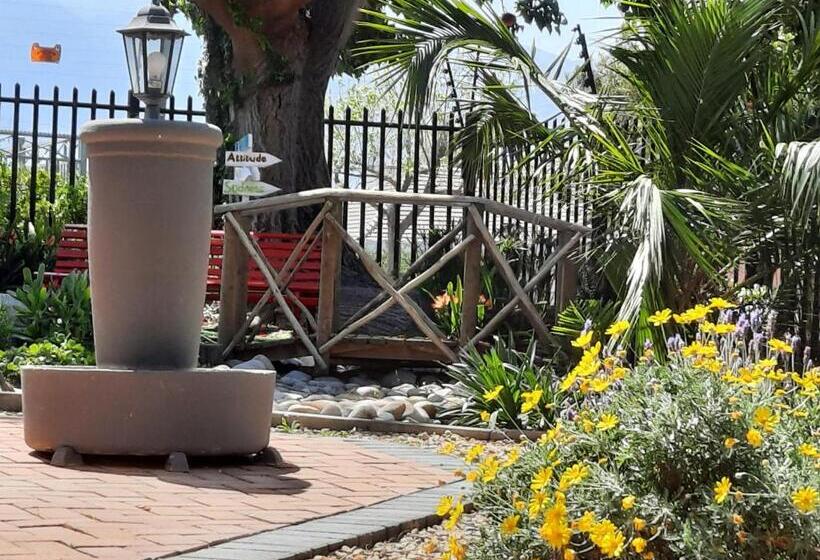 بنسيون Coral Tree Guest Rooms