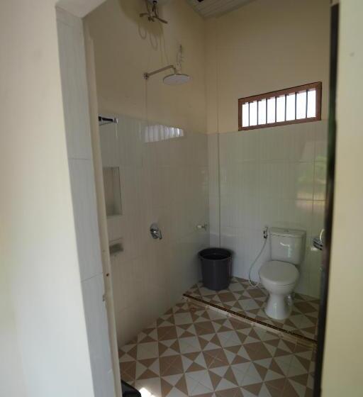 پانسیون Ida Guest House & Jungle Trekking