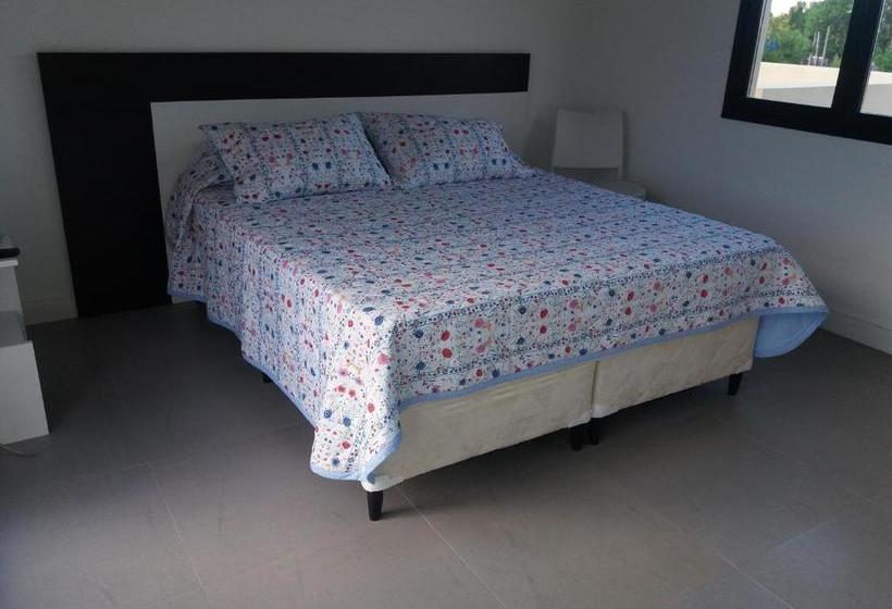 پانسیون Las Candelas