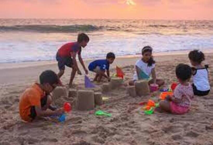 پانسیون Madrid Home 2 Min Walk To Beach