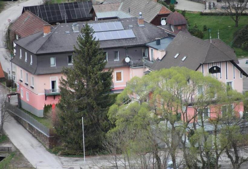 فندق صغير Frühstückspension Gasthof Gesslbauer