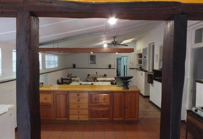 بنسيون Ashtonville Terraces Guesthouse