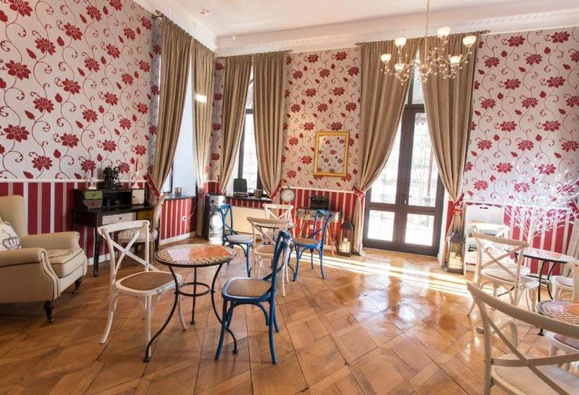 بنسيون Castelul Stirbey