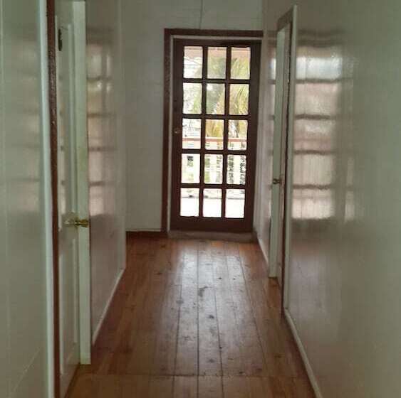 پانسیون Julian Guest House