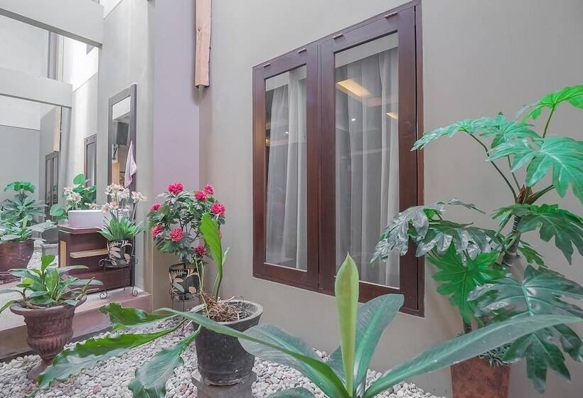 پانسیون Reddoorz Plus Syariah At Banjarbaru 2