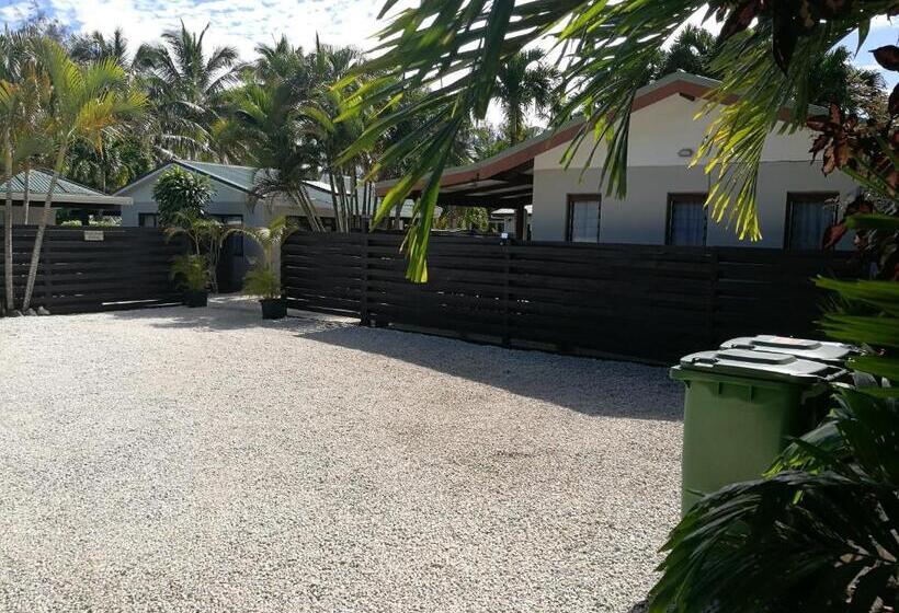 پانسیون Sunset Palms Rarotonga