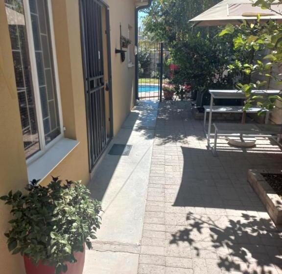 פנסיון Esperance Guesthouse