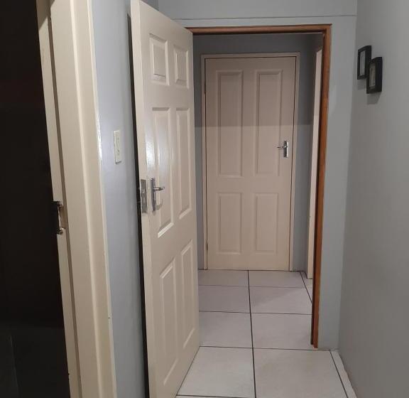 פנסיון Esperance Guesthouse