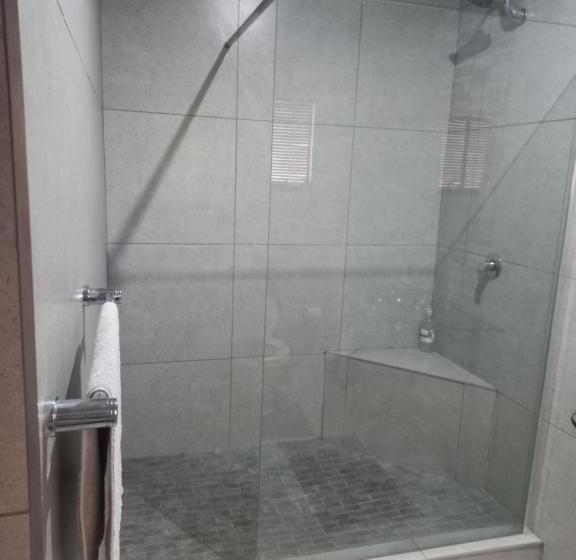 פנסיון Esperance Guesthouse