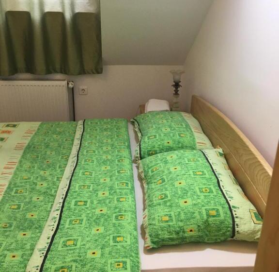 پانسیون Guest House Anna Caffe