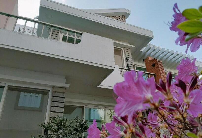 פנסיון Byulbam Guesthouse