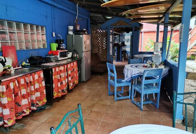 بنسيون Hostel Antorchas