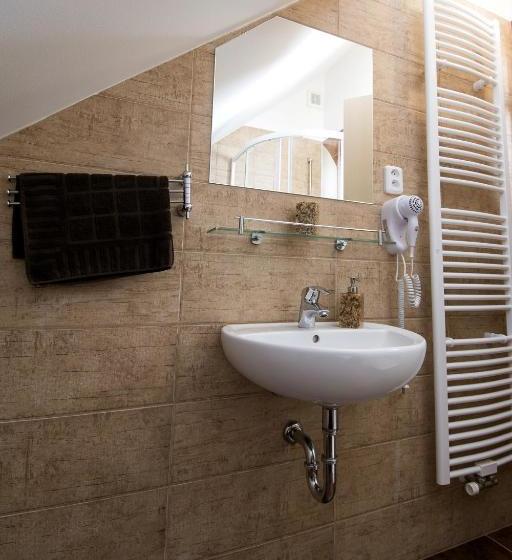 پانسیون Penzion Admirál