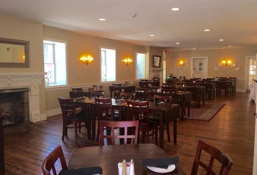 旅馆 Hale Springs Inn