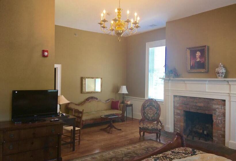 旅馆 Hale Springs Inn