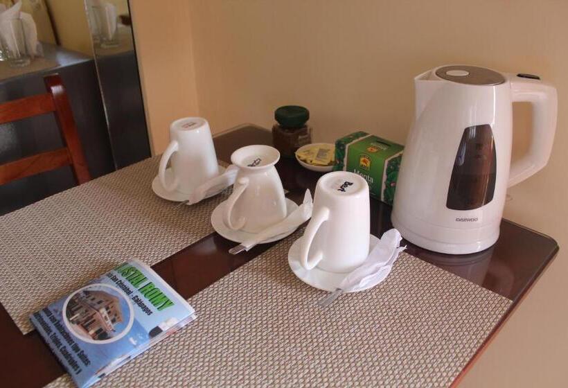 پانسیون Hostal Romy