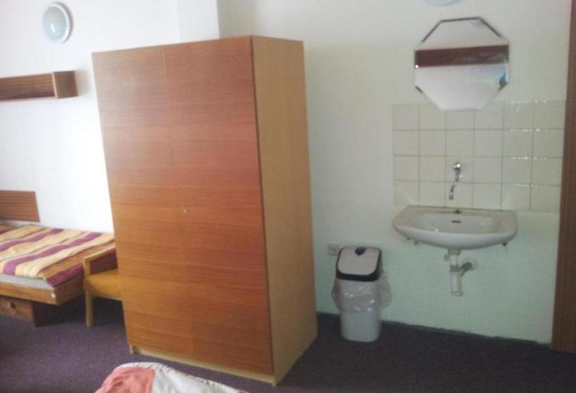 پانسیون Penzion Tenis